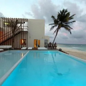 condohotel-en-playa-del-carmen-77710.quintano-roohotels.com/